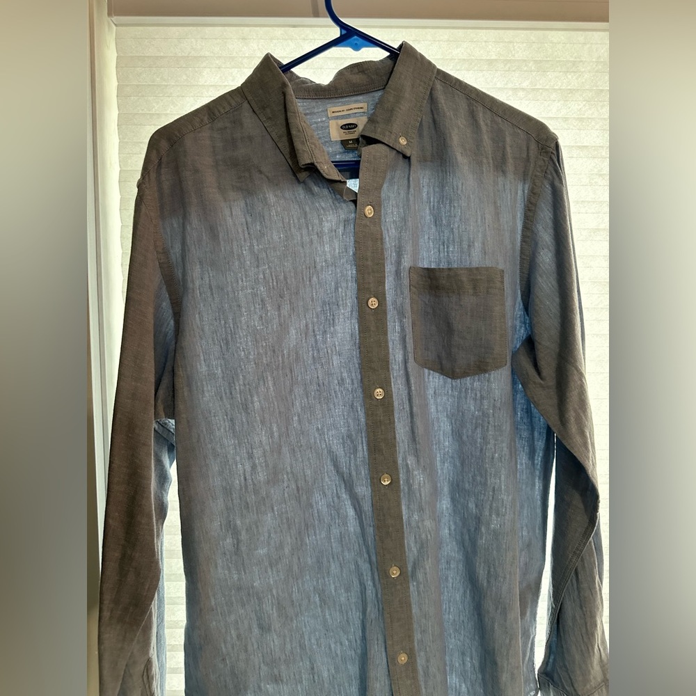 Men’s old navy casual button up shirt light blue